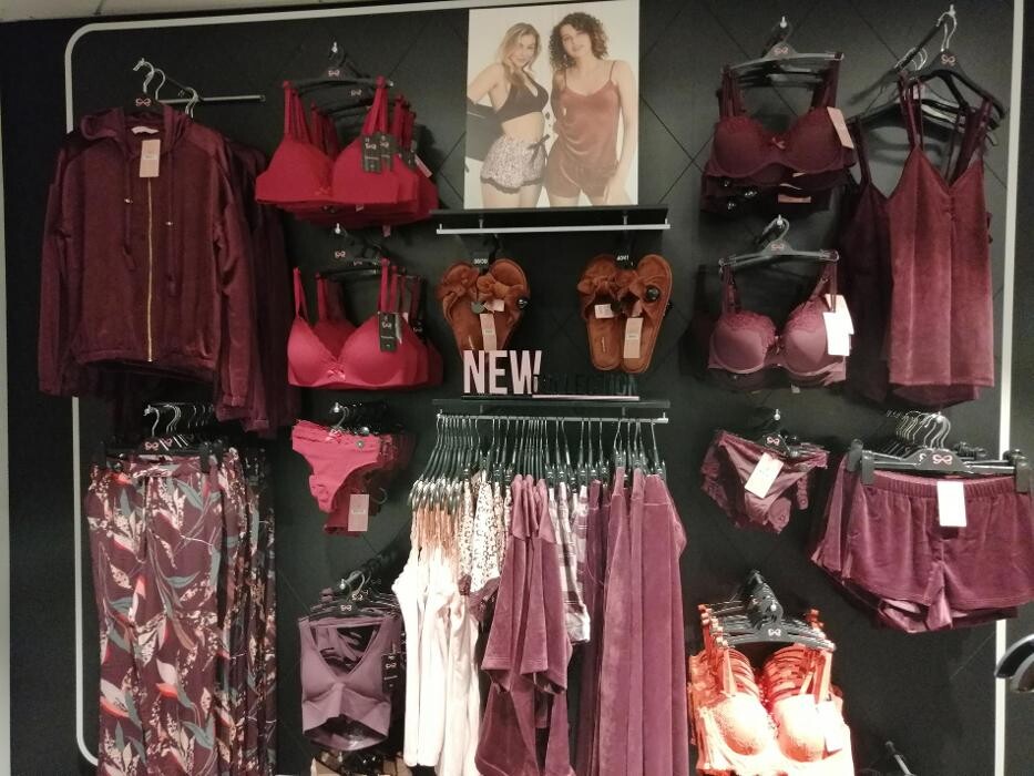 Bilder Hunkemöller