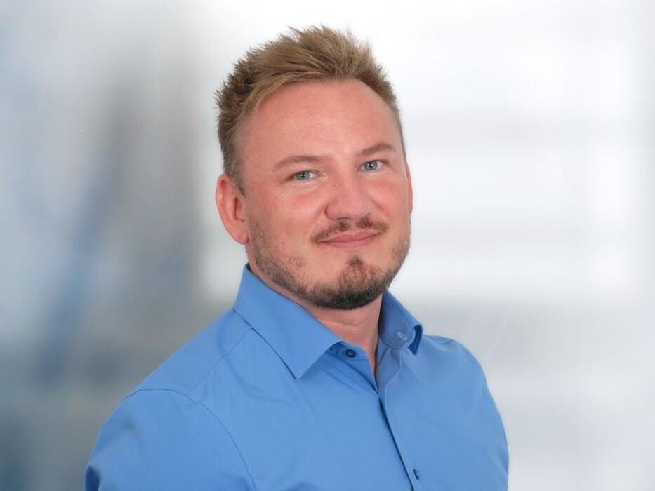Bilder ERGO Versicherung Adrian Tamiola