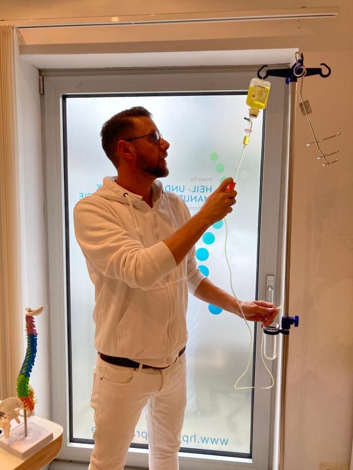 Bilder Praxis für Heil- und Chiropraktik HP Thomas Schneider