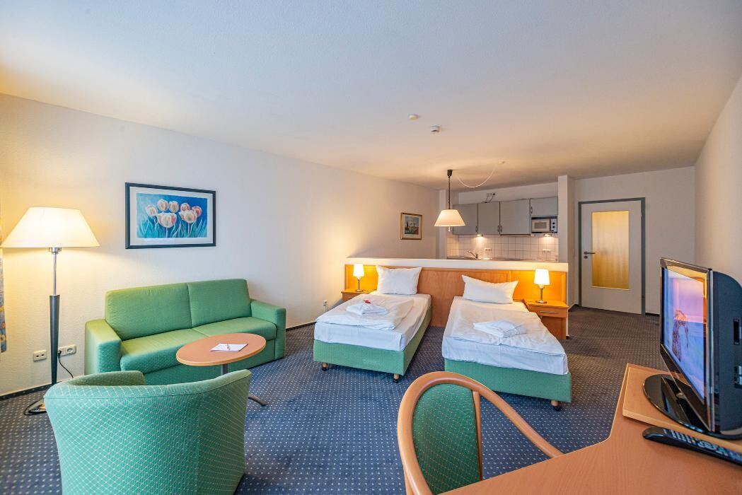 Bilder Hotel Rostock West im "Kritzmow Park"