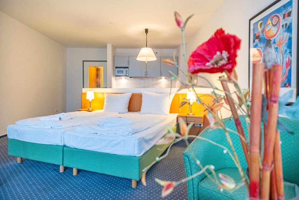 Bilder Hotel Rostock West im "Kritzmow Park"