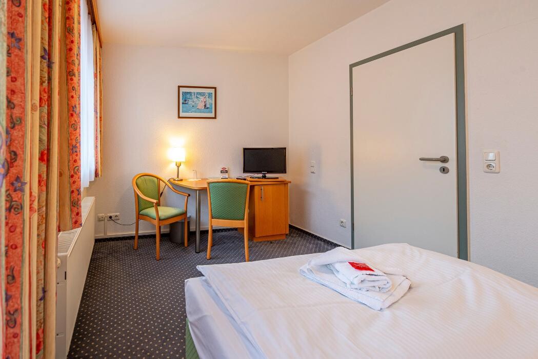 Bilder Hotel Rostock West im "Kritzmow Park"