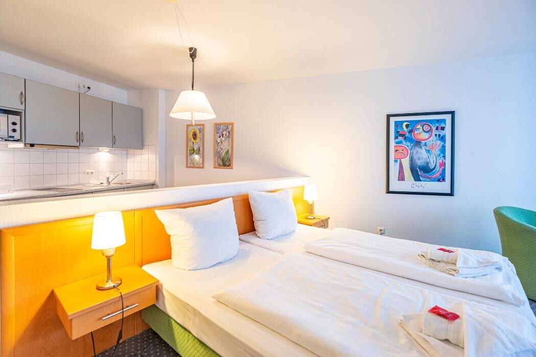 Bilder Hotel Rostock West im "Kritzmow Park"