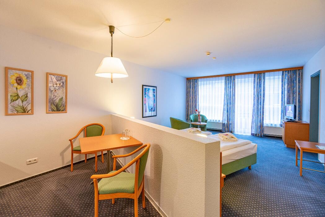 Bilder Hotel Rostock West im "Kritzmow Park"