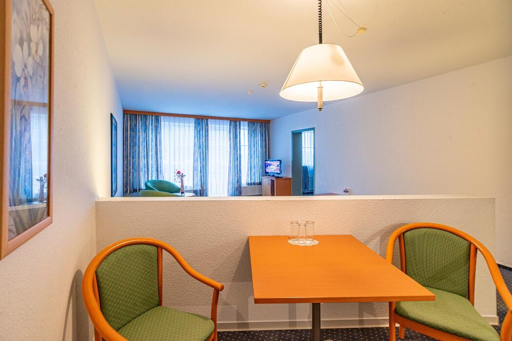 Bilder Hotel Rostock West im "Kritzmow Park"