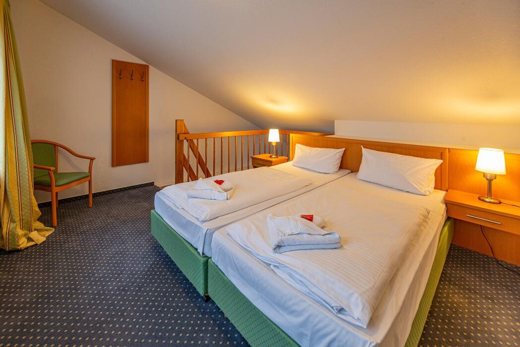 Bilder Hotel Rostock West im "Kritzmow Park"