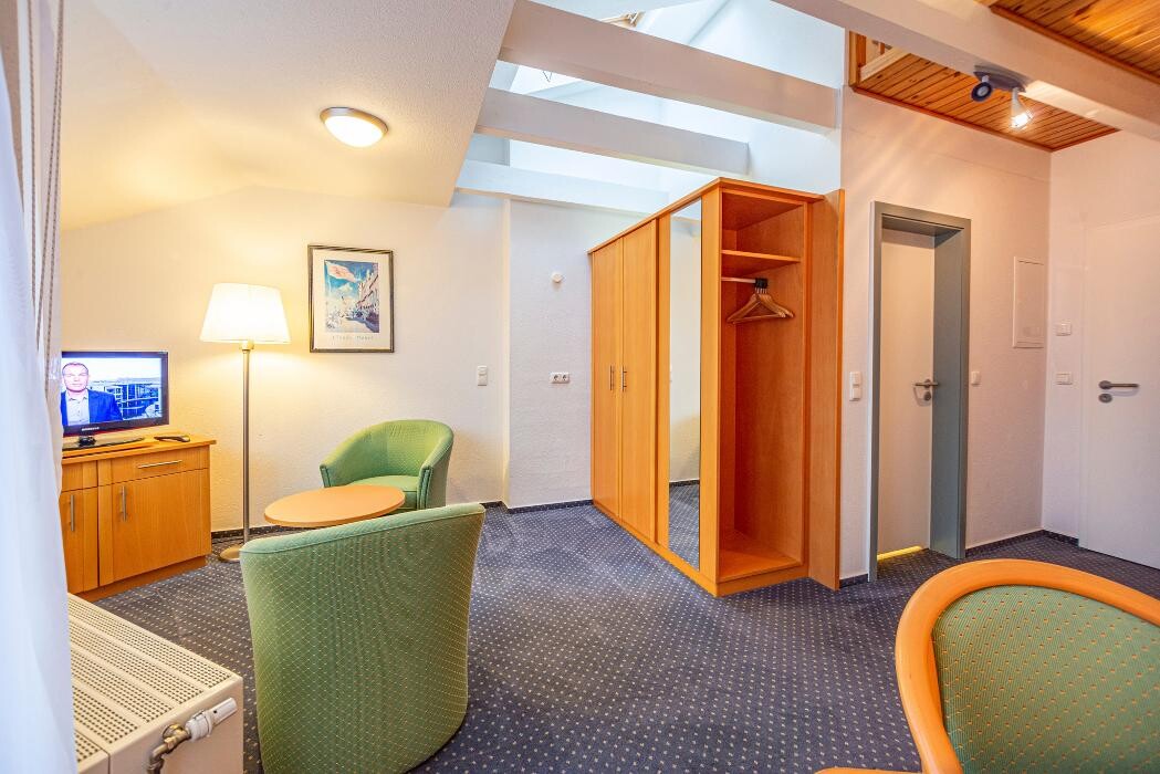 Bilder Hotel Rostock West im "Kritzmow Park"