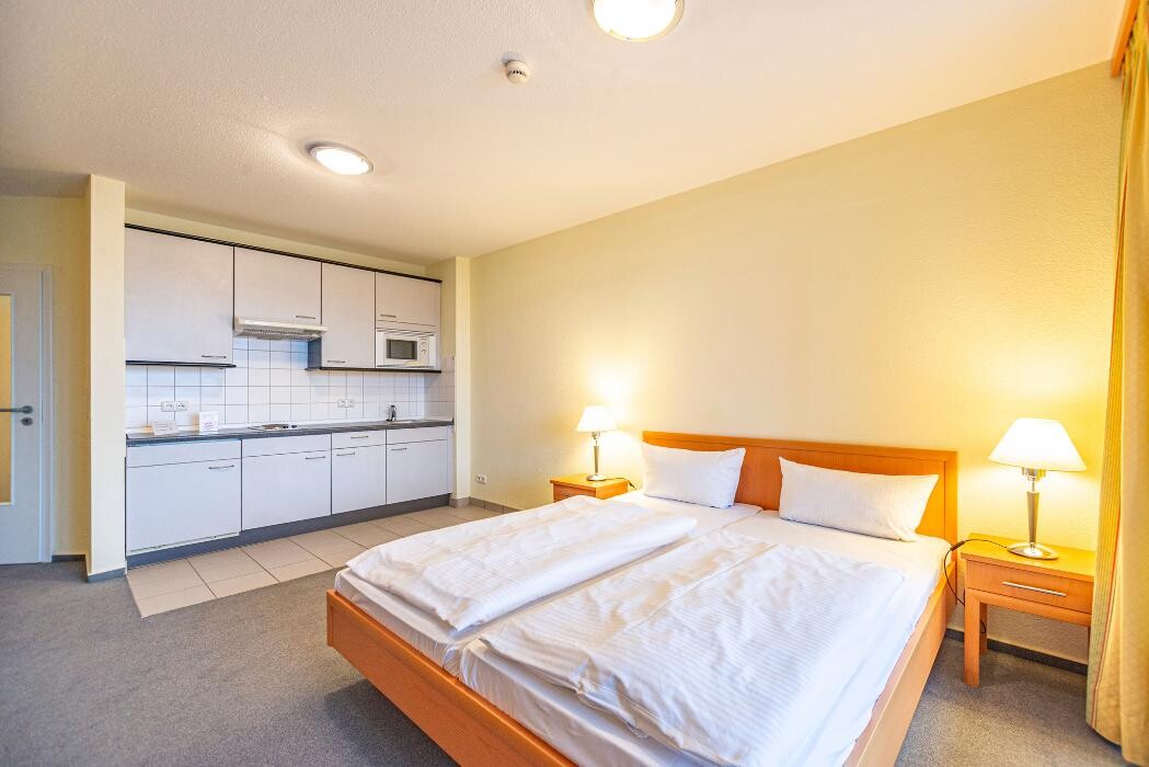 Bilder Hotel Rostock West im "Kritzmow Park"