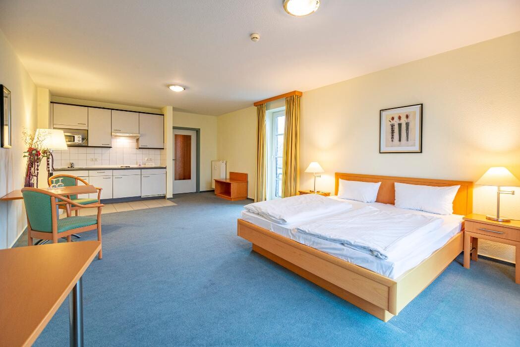 Bilder Hotel Rostock West im "Kritzmow Park"