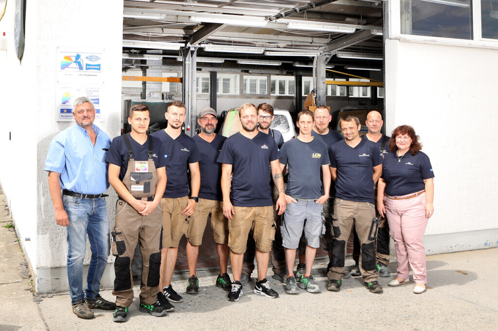 Bilder Fahrzeug und Industrielackierungs GmbH