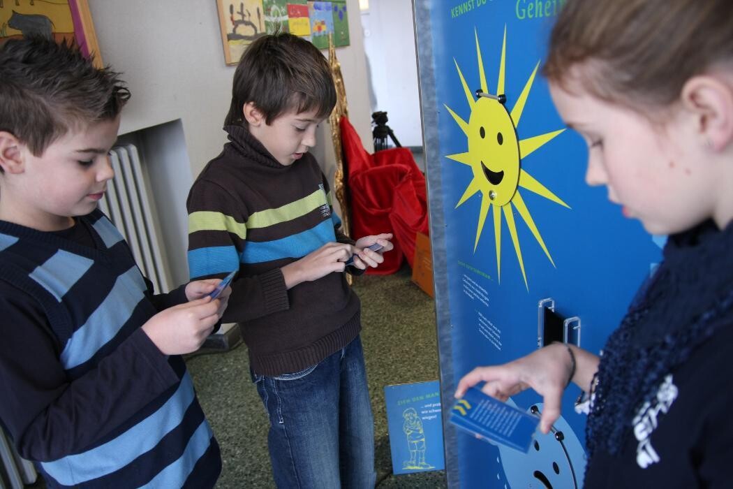 Bilder Deutsche Kinderschutzstiftung Hänsel+Gretel