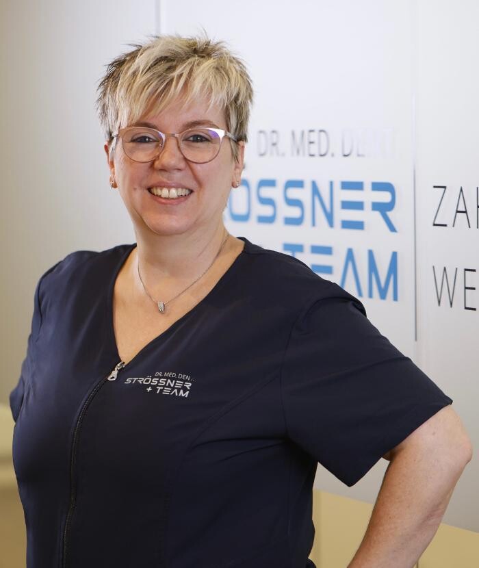 Bilder Zahnarztpraxis Dr.med.dent. M.Sc. STRÖSSNER + Team, M.Sc. orale Implantologie und Parodontologie