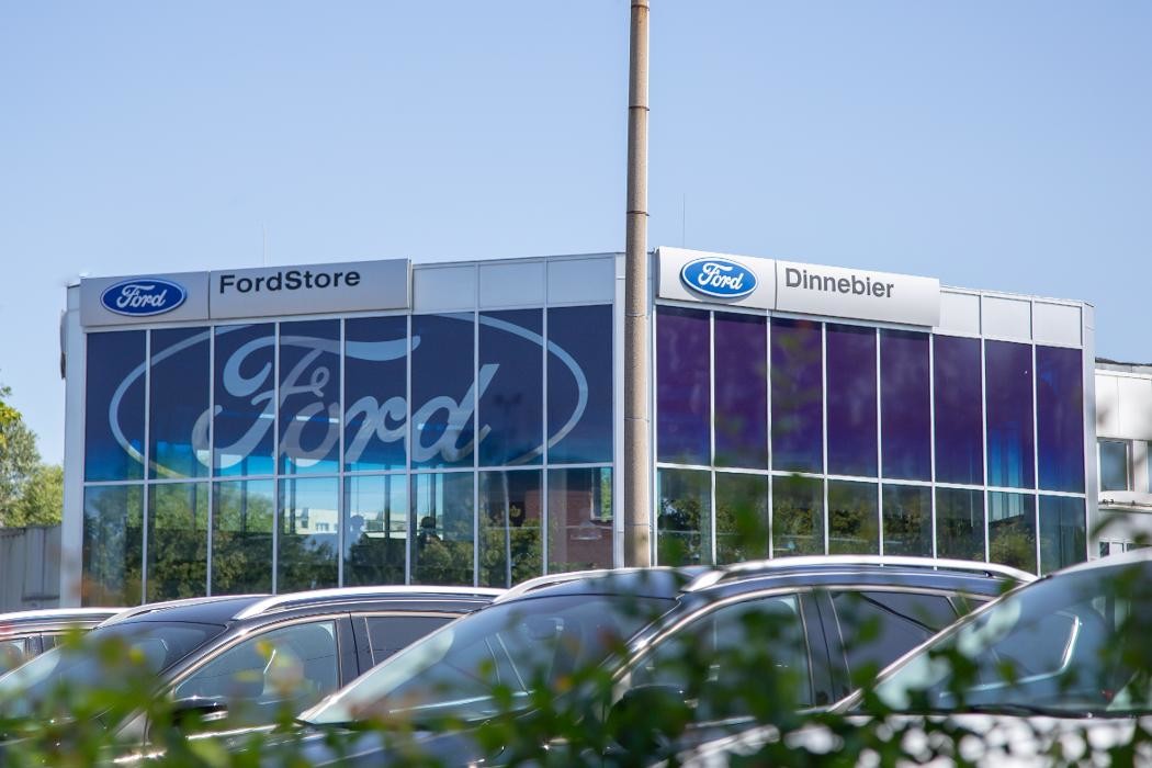 Bilder Autohaus Dinnebier Ford-Store