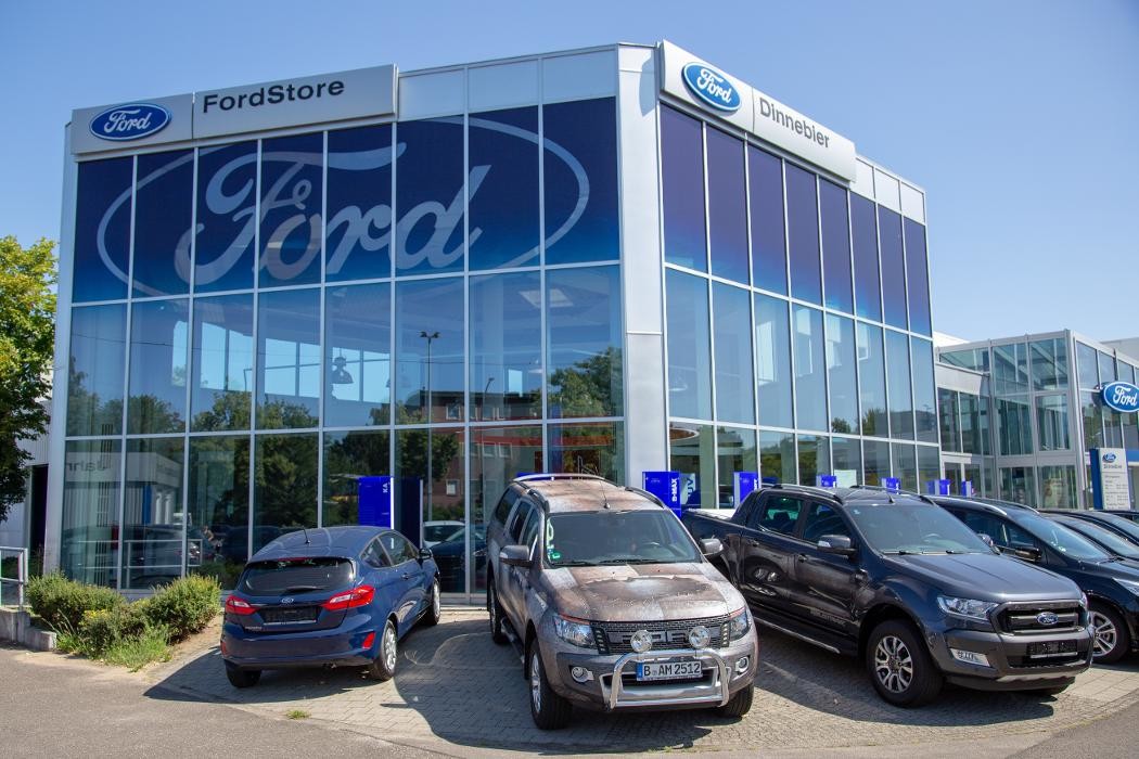 Bilder Autohaus Dinnebier Ford-Store