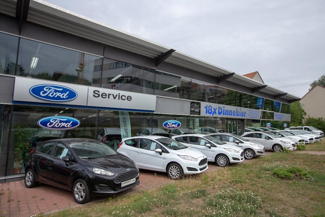 Bilder Autohaus Dinnebier Ford-Store