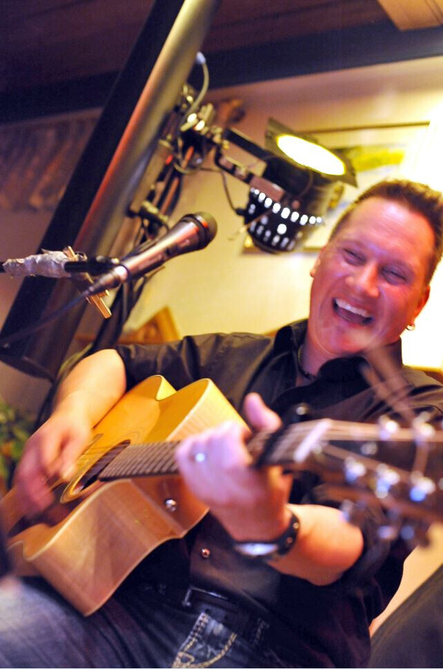 Bilder Holm-Music