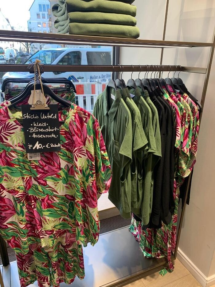 Bilder Ulla Popken | Große Größen | Nürnberg Josephsplatz