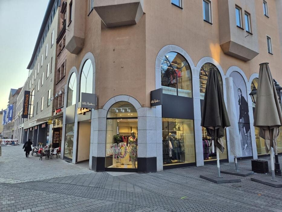 Bilder Ulla Popken | Große Größen | Nürnberg Josephsplatz