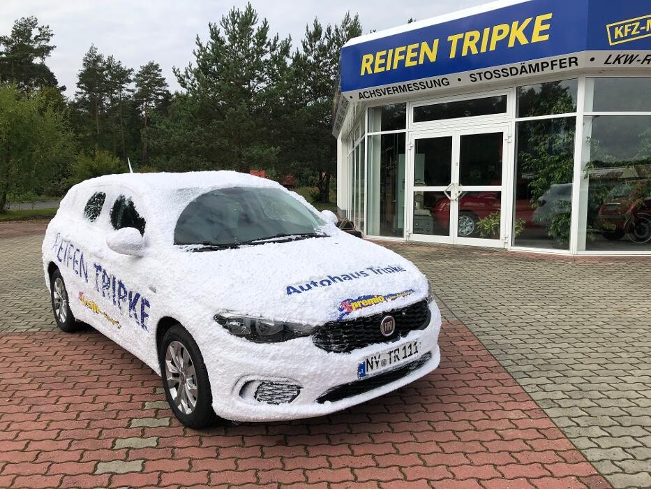 Bilder Premio Reifen + Autoservice Reifen Tripke