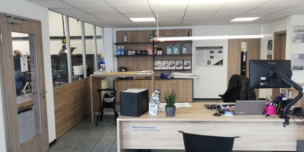 Bilder Premio Reifen + Autoservice Reifen Feneberg AG