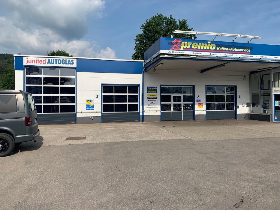 Bilder Premio Reifen + Autoservice Reifen Feneberg AG
