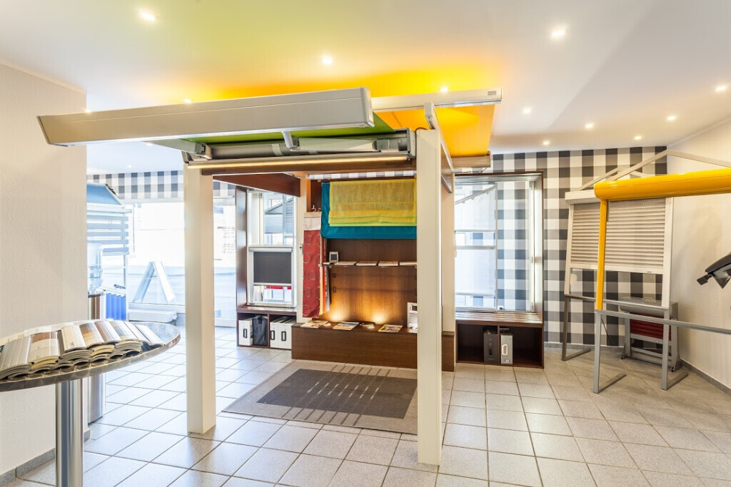 Bilder Jalousiendoc.de  Wenn die Jalousie stockt, rufen Sie den Jalousiendoc!