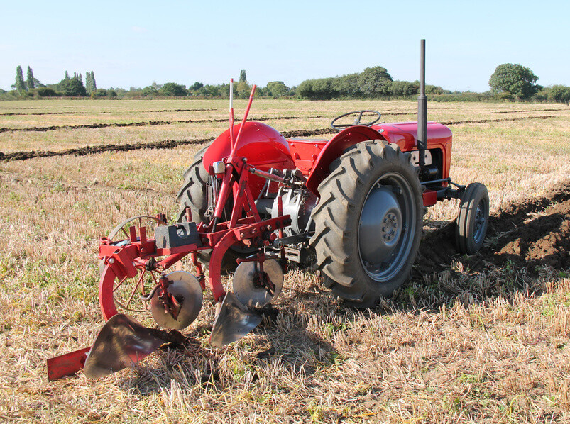 Bilder Traktor-Ersatzteile24
