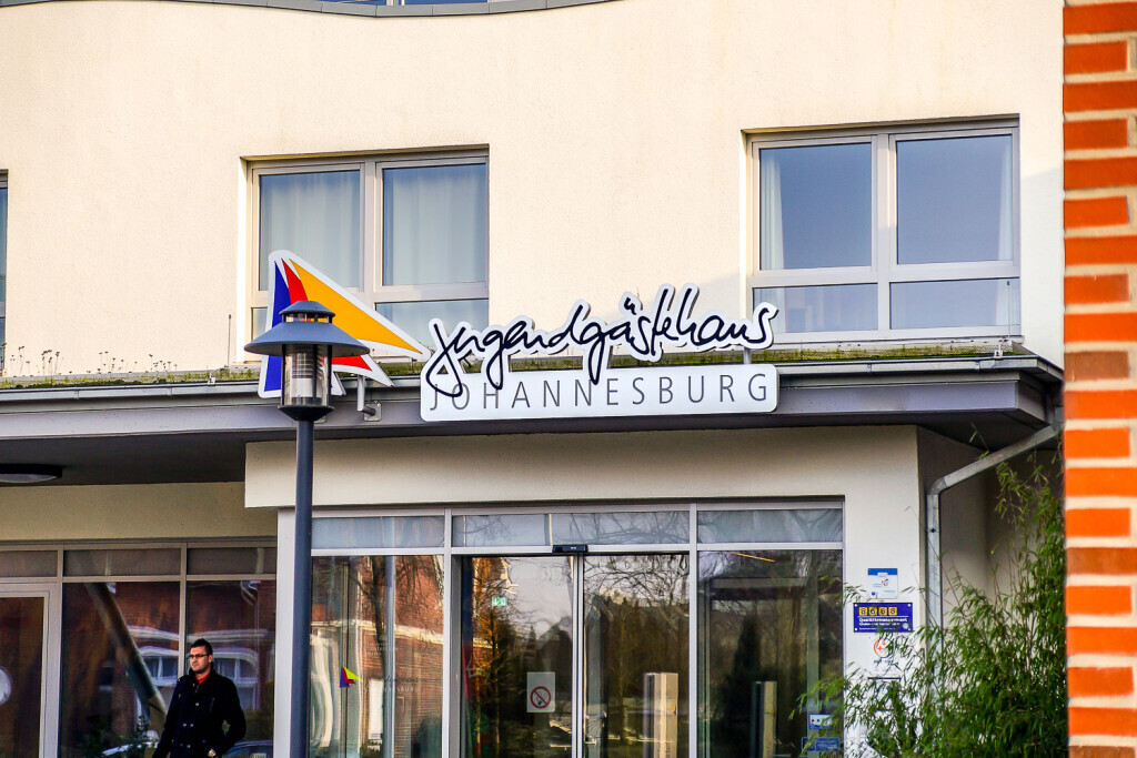 Bilder W.P. highlights - Werbepylone | Werbeschilder | Lichtreklame