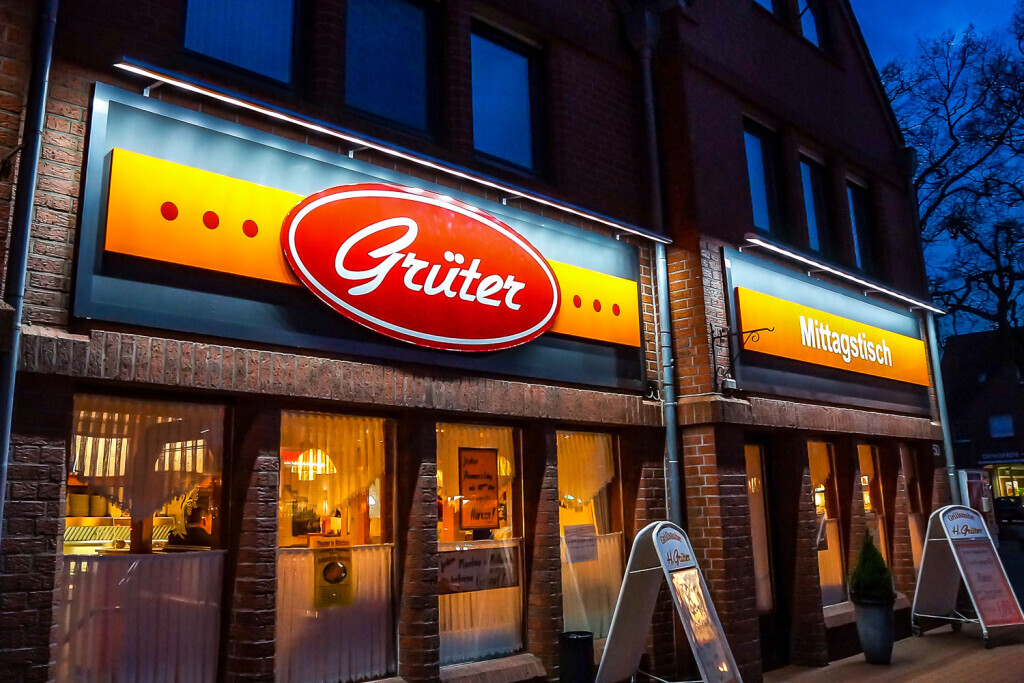 Bilder W.P. highlights - Werbepylone | Werbeschilder | Lichtreklame