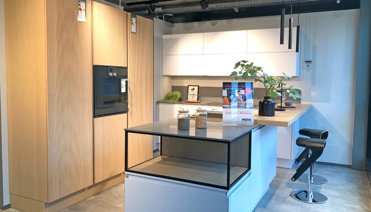 Bilder PLANA Küchenstudio Stuttgart
