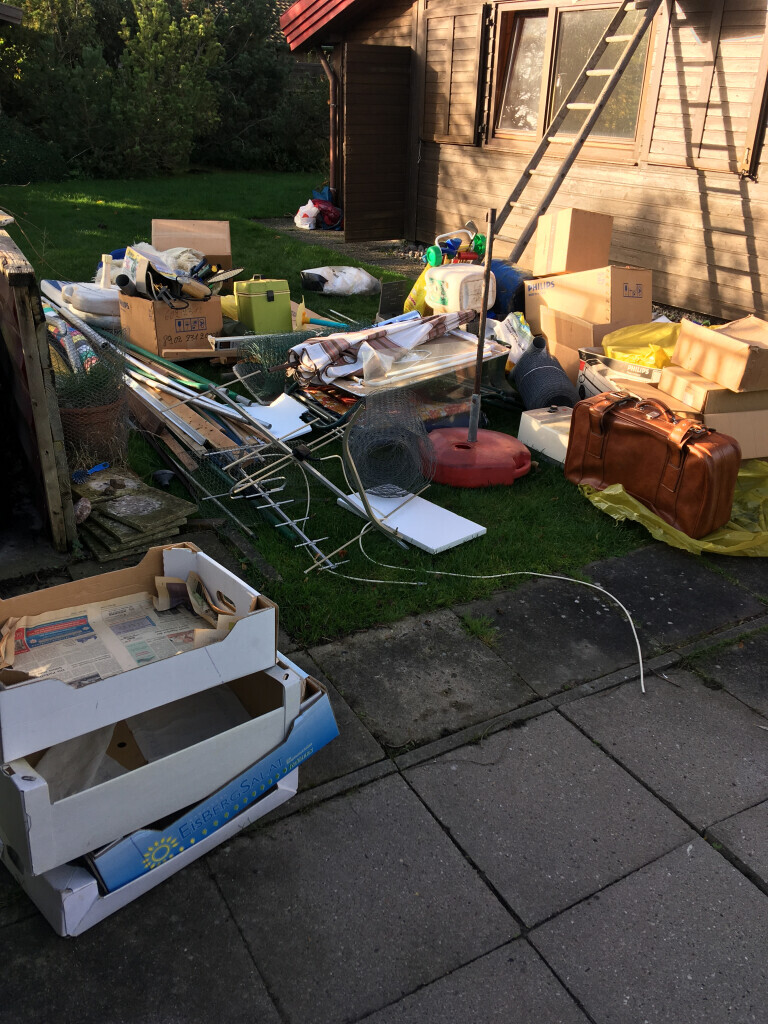 Bilder Der Transporter Wohnungs Haus  und Kellerräumung