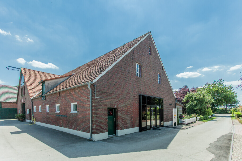 Bilder P. Schapdick GmbH, Fenster - Türen - Fassaden