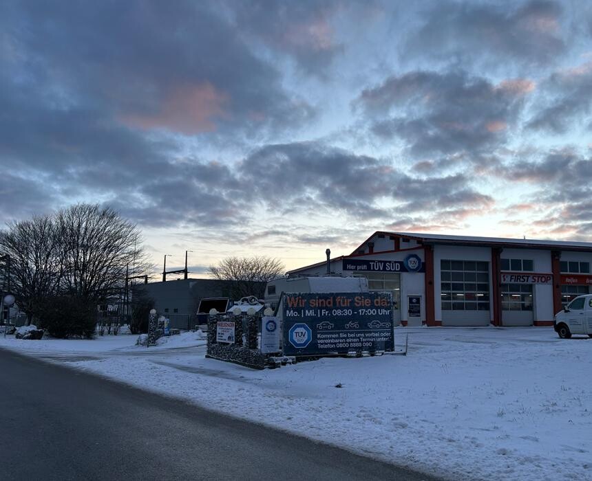 Bilder TÜV SÜD Service-Center Laichingen