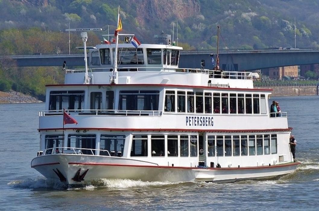 Bilder MS Petersberg | Personenschifffahrt Pilger GmbH & Co.KG