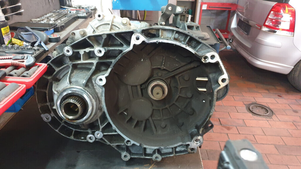 Bilder Reifen & Kfz-Meisterbetrieb TIP TOP Lübeck