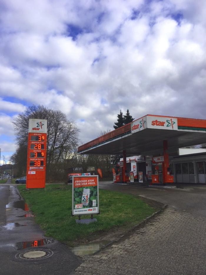 Bilder star Tankstelle