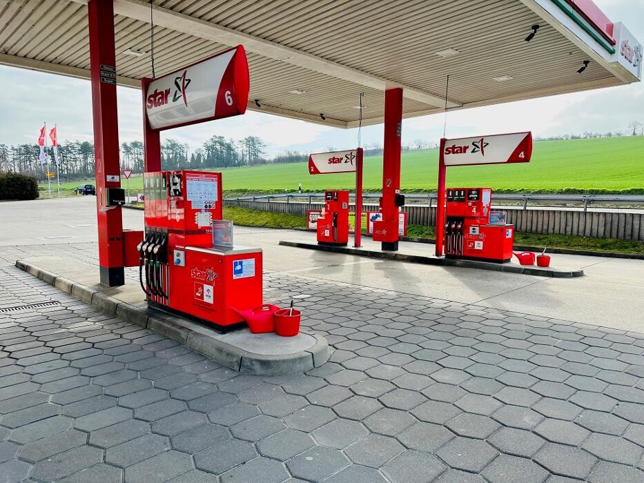 Bilder star Tankstelle
