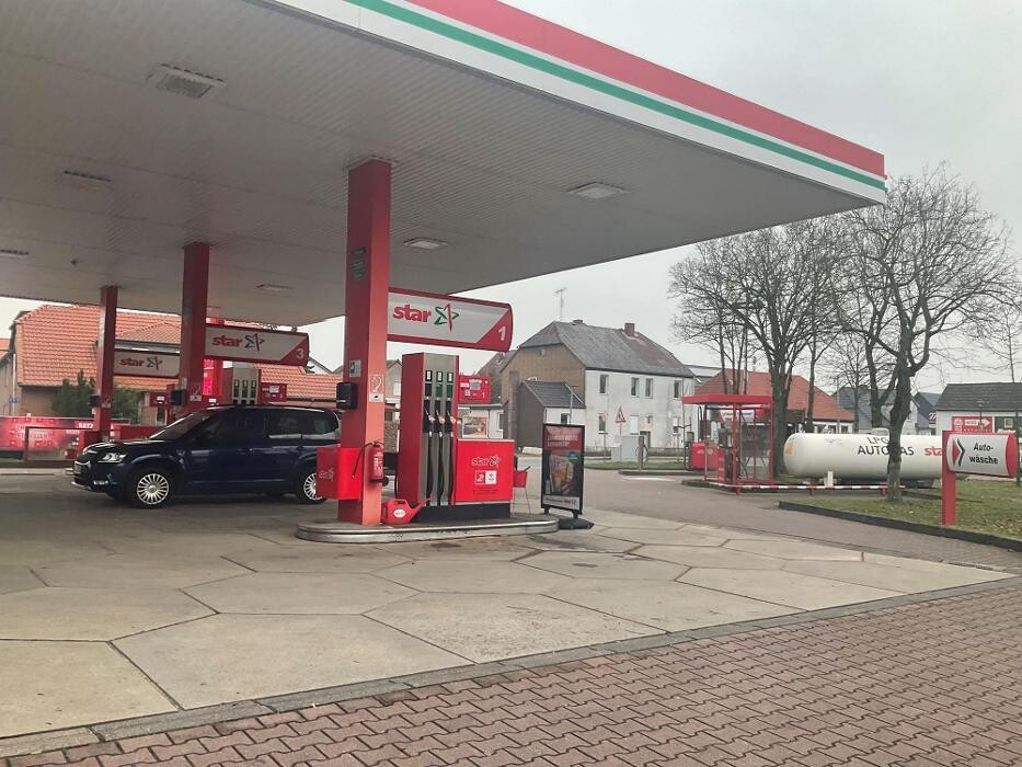 Bilder star Tankstelle