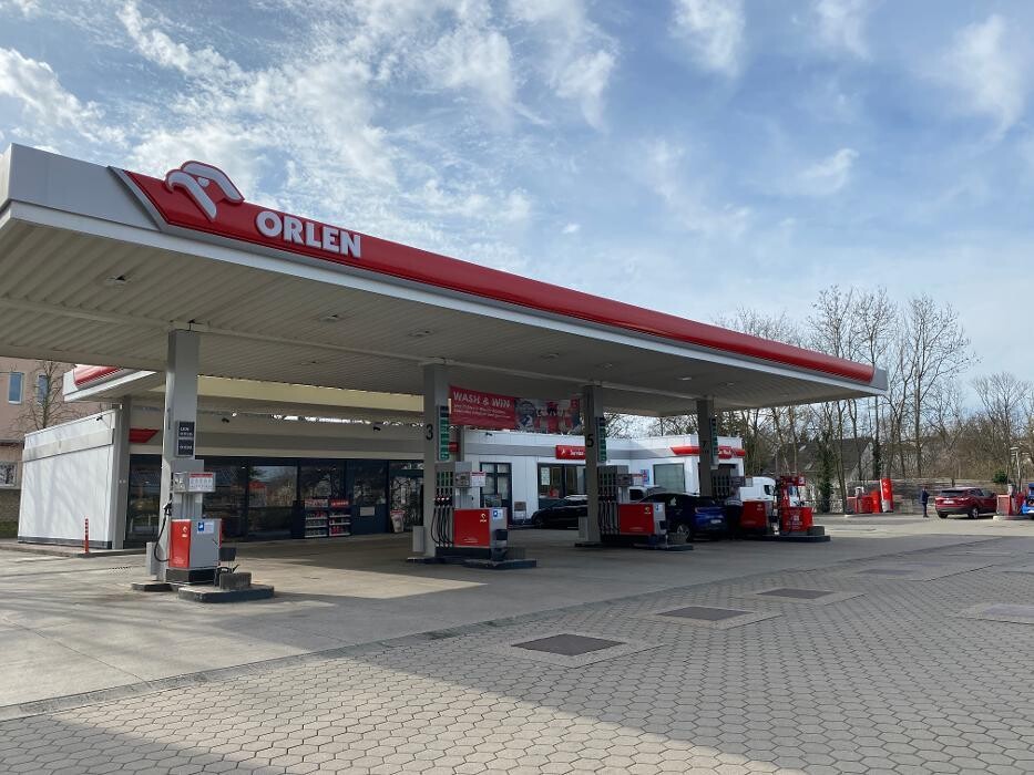 Bilder ORLEN Tankstelle