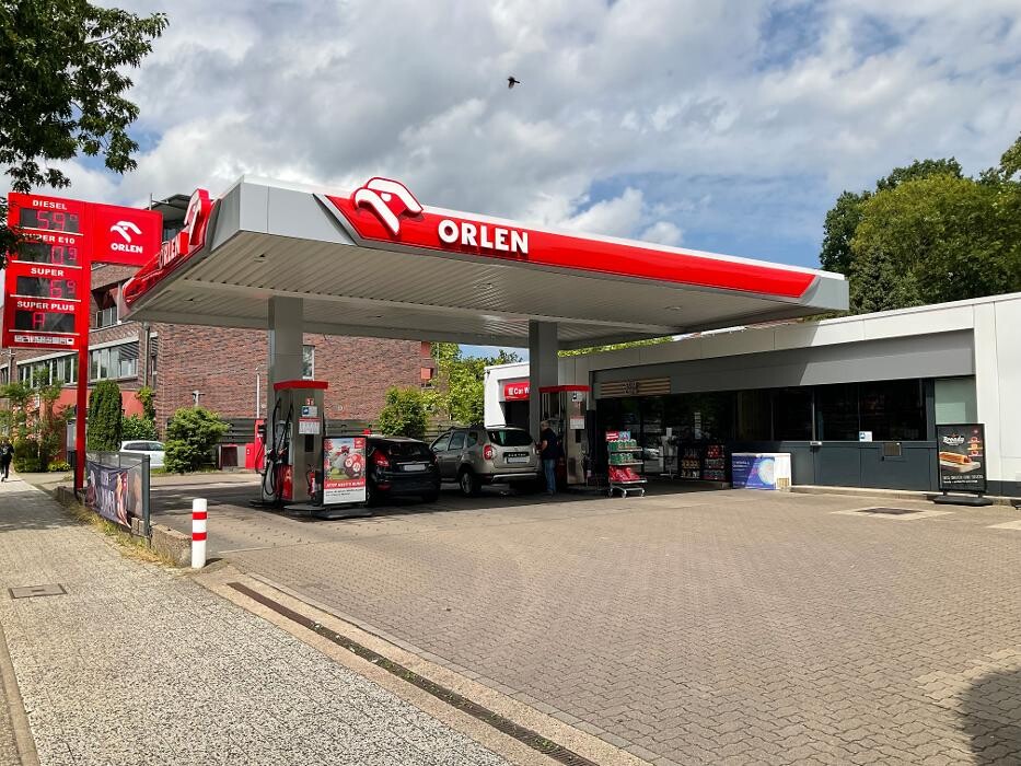 Bilder ORLEN Tankstelle