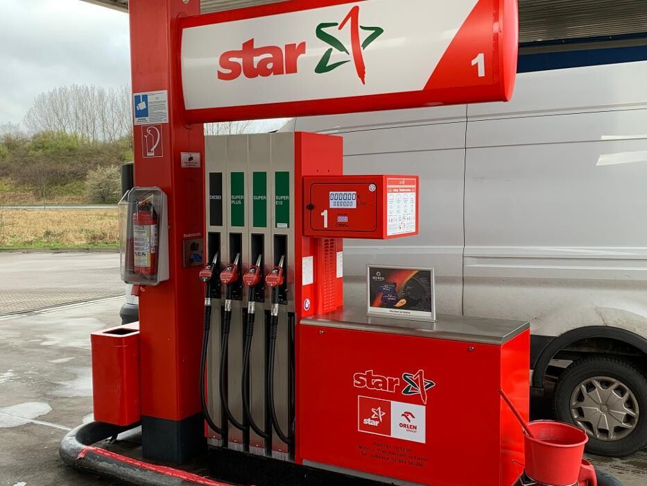 Bilder star Tankstelle