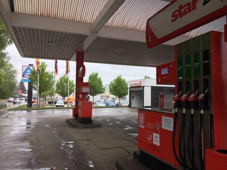 Bilder star Tankstelle