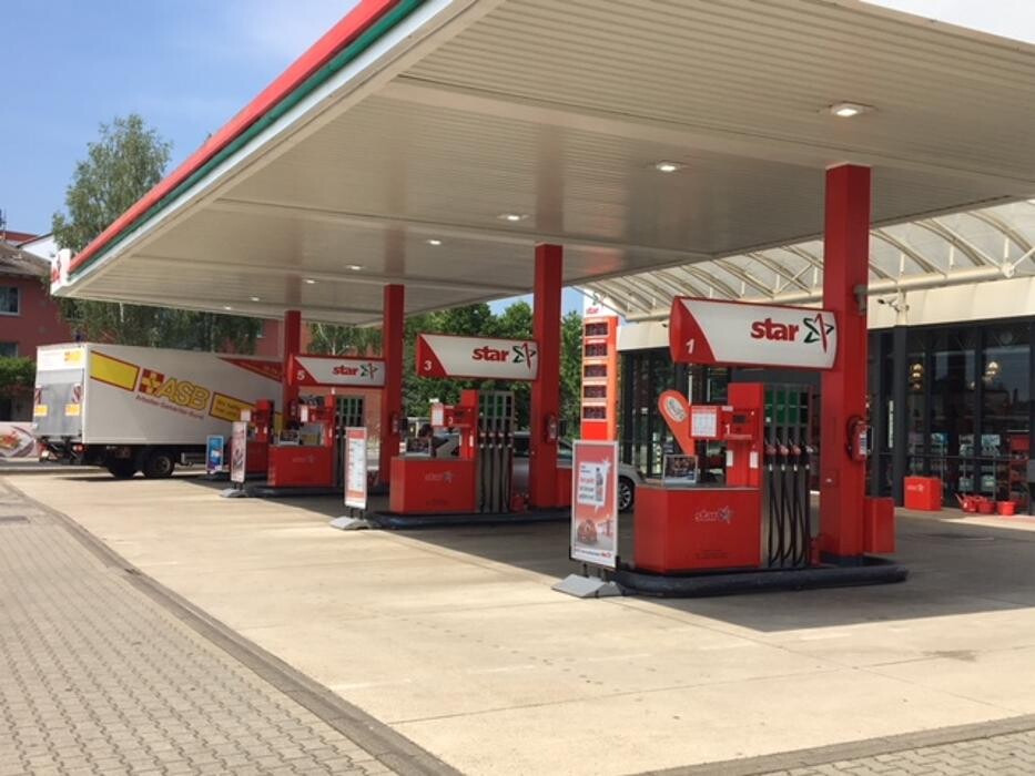 Bilder star Tankstelle