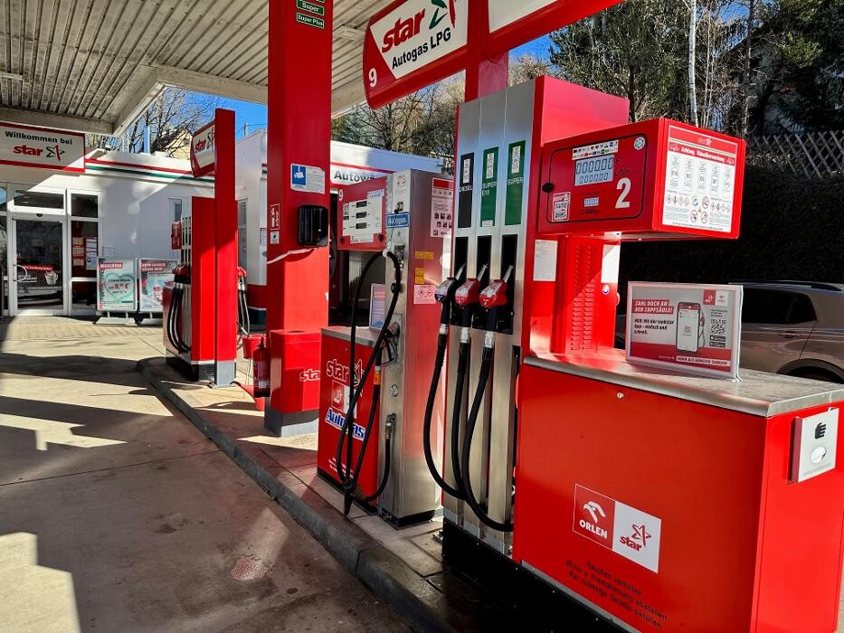 Bilder star Tankstelle