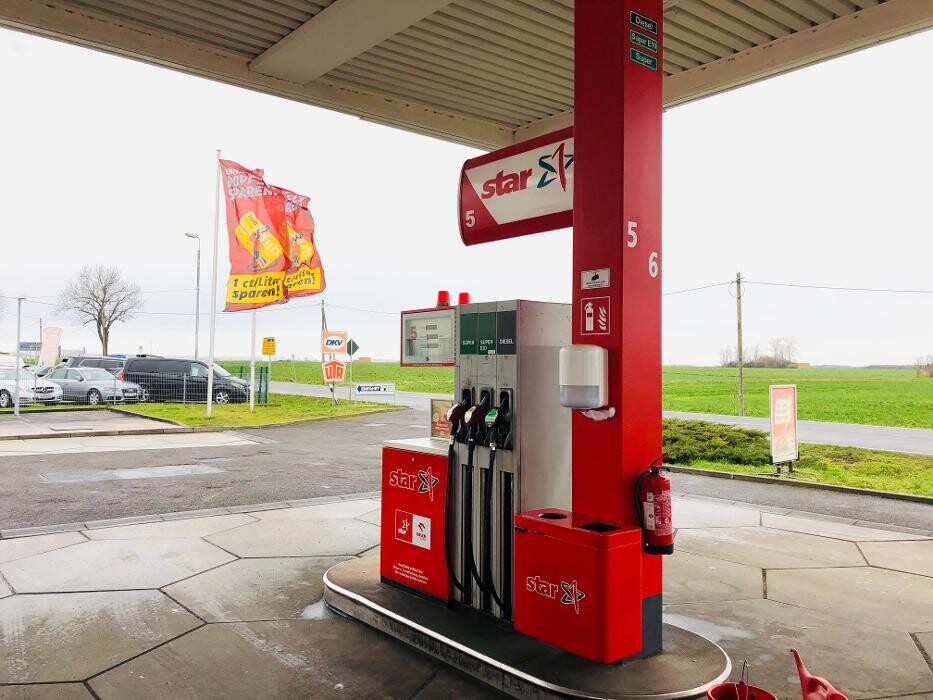 Bilder star Tankstelle