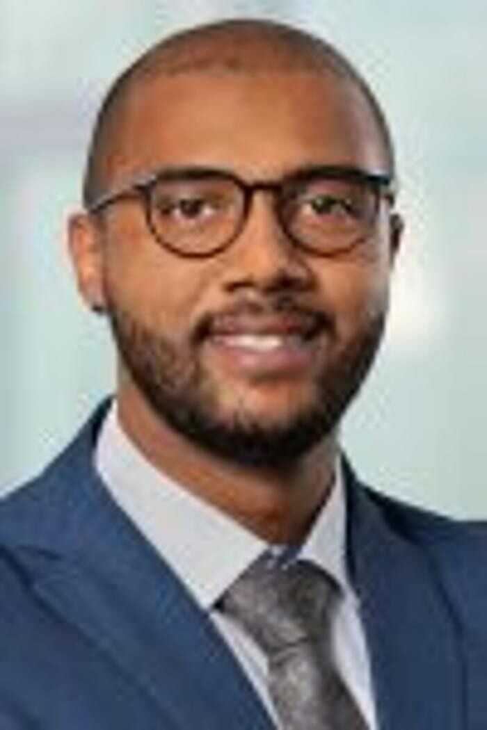 Bilder ERGO Versicherung Emanuel Kretzer