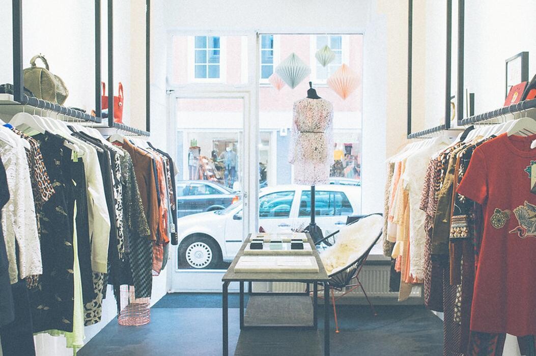Bilder Capricorn Store