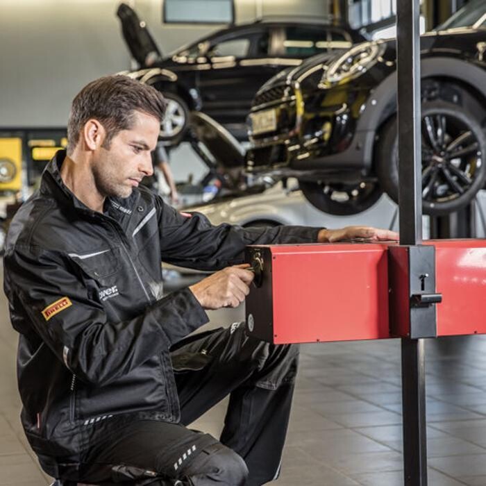 Bilder Steiner Reifen und KFZ-Technik GmbH & Co. KG