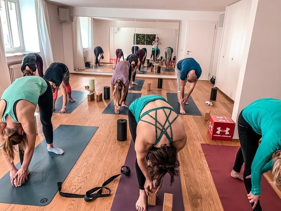 Bilder Luisa Harisch - Schwangerschaftsyoga & Rückbildung München