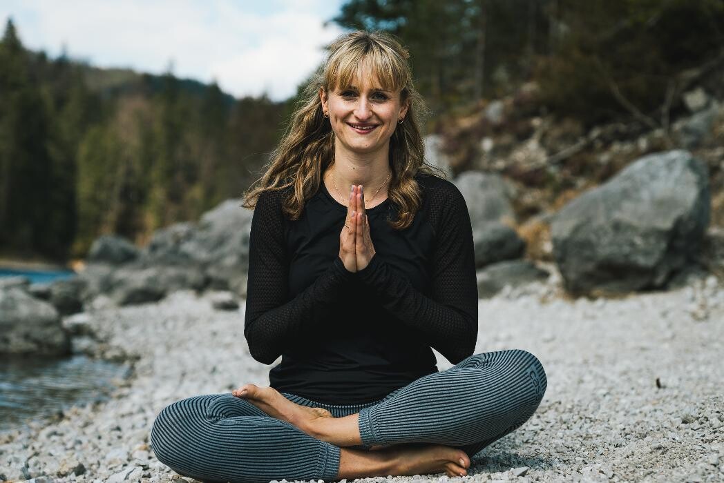 Bilder Luisa Harisch - Schwangerschaftsyoga & Rückbildung München